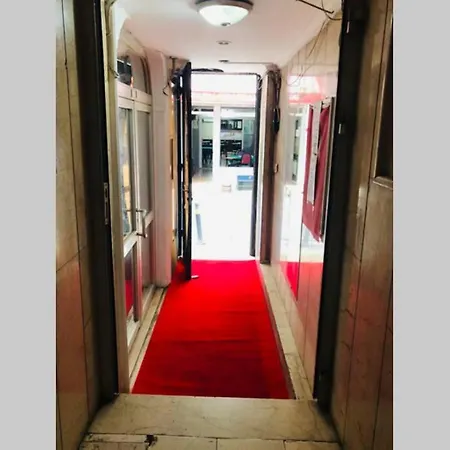 Mutfakli 1+0 Stuedyo Daire Istambul